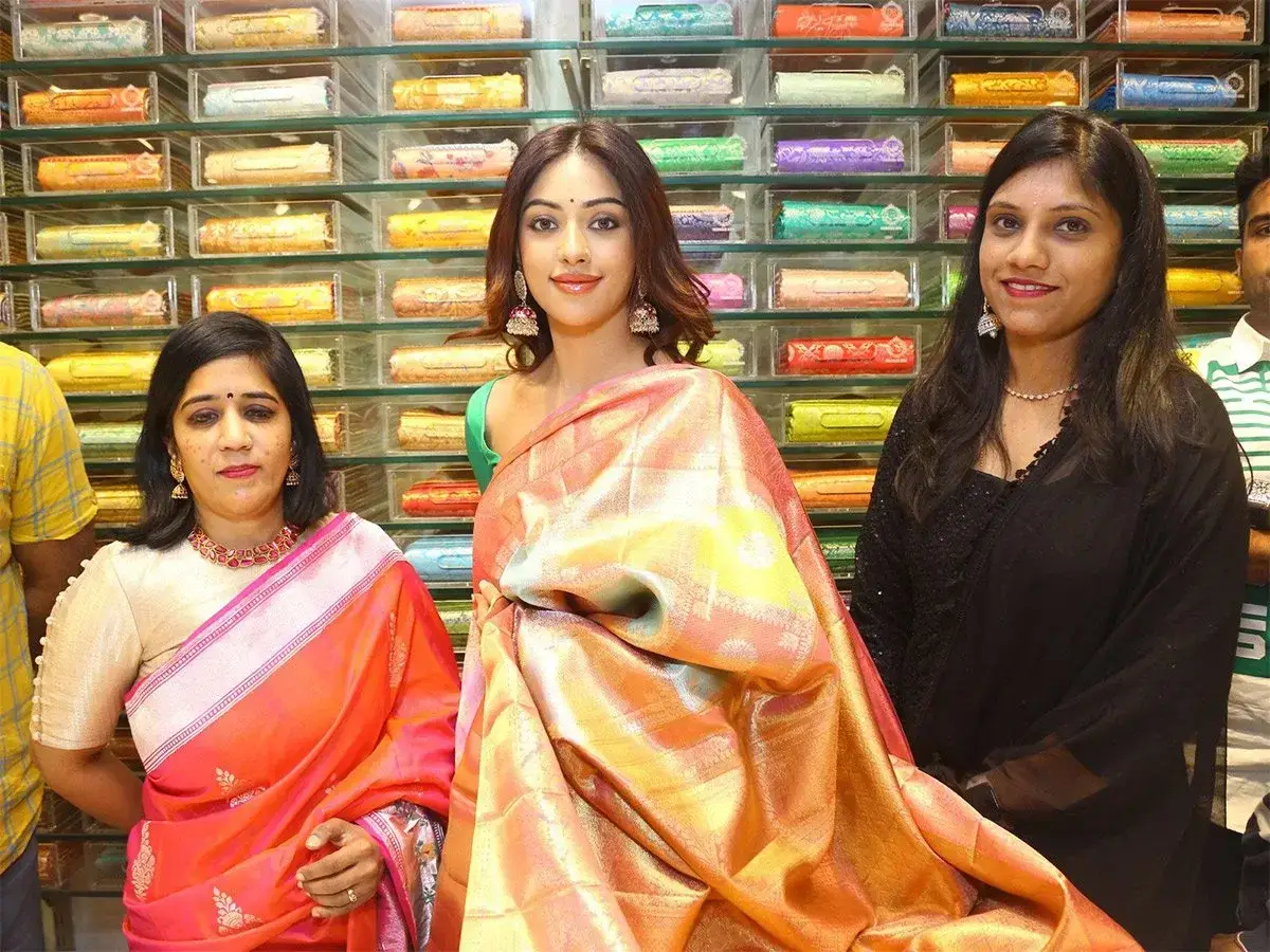 Anu Emmanuel Chandana Brothers Shopping Mall launch